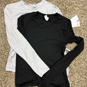 Yogalicious Long Sleeve Crewneck Tee in Black & Light Gray